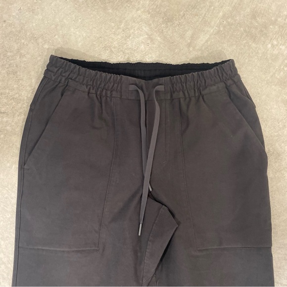 Lululemon Men's grey Bowline *Utilitech 30" Pants - Picture 3 of 6